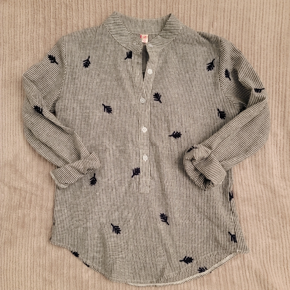 band-collar striped button up with embroidered leaves